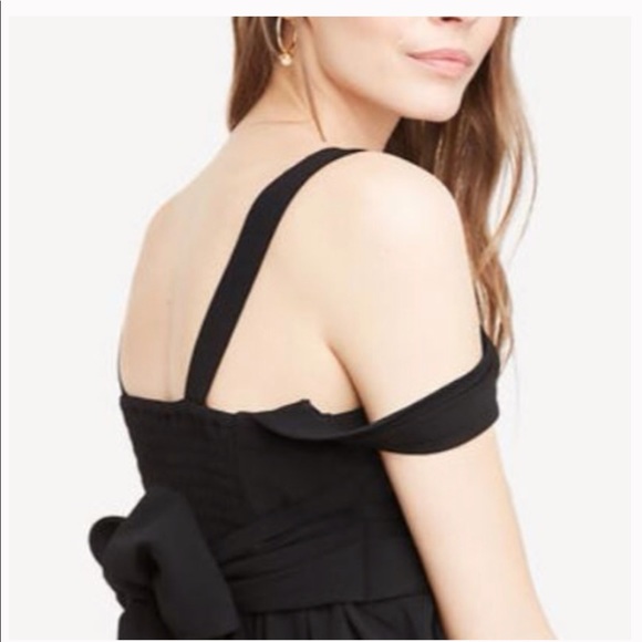 New Ann Taylor Crepe Cold Shoulder Wrap Top S & M - Picture 3 of 7